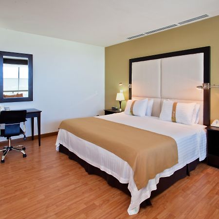 Holiday Inn Irapuato By Ihg Exterior photo