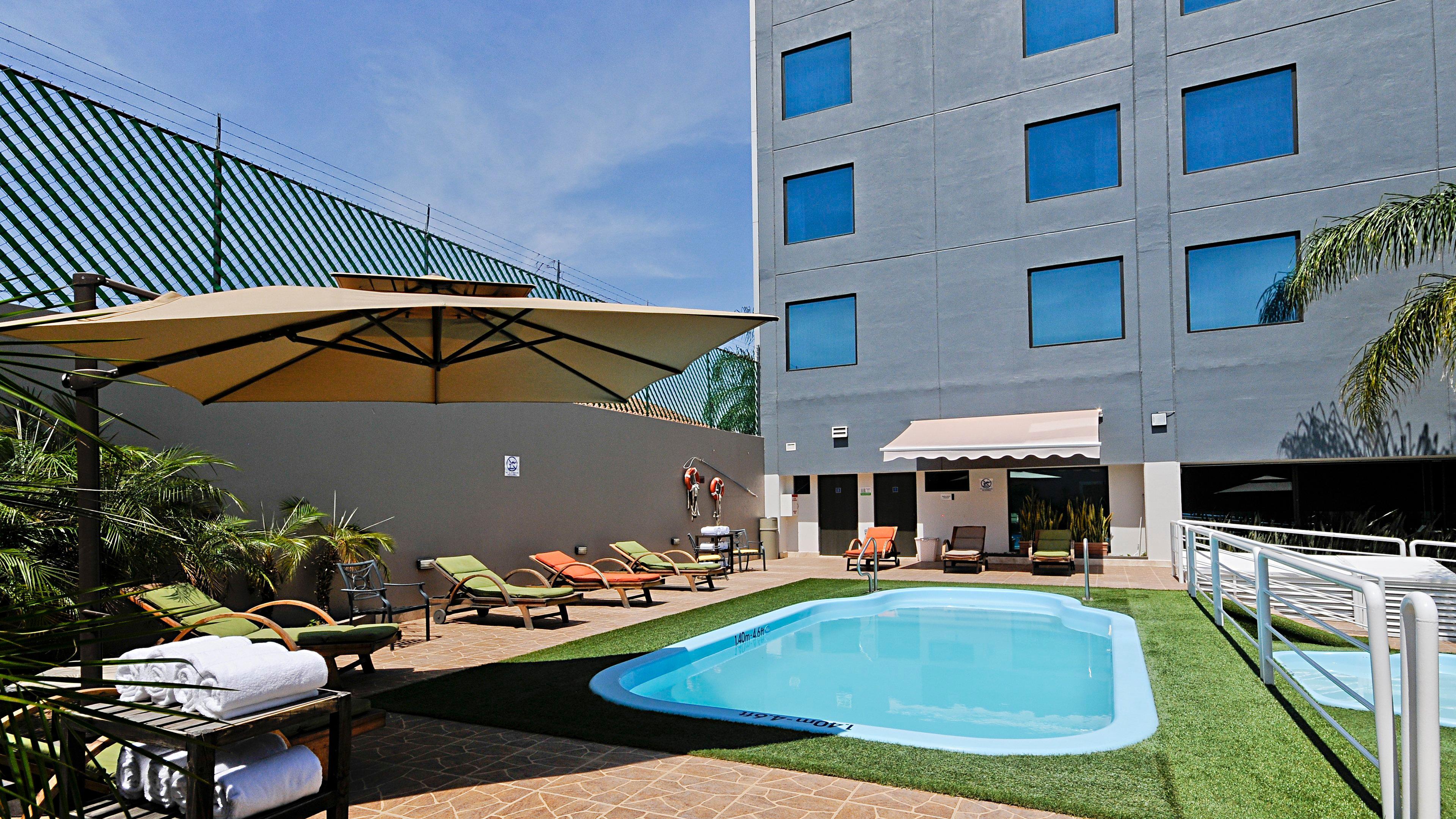 Holiday Inn Irapuato, An Ihg Hotel Exterior photo