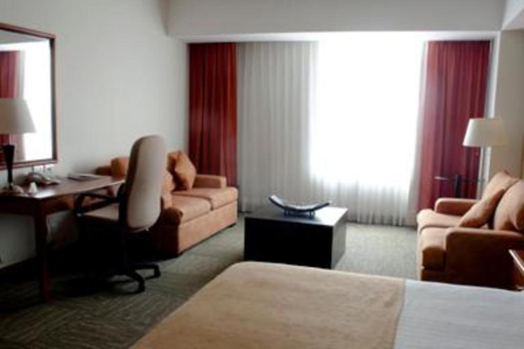 Holiday Inn Irapuato By Ihg Exterior photo
