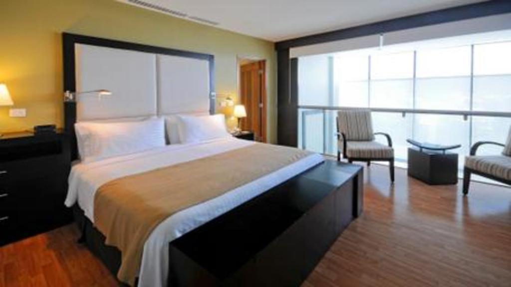 Holiday Inn Irapuato By Ihg Exterior photo