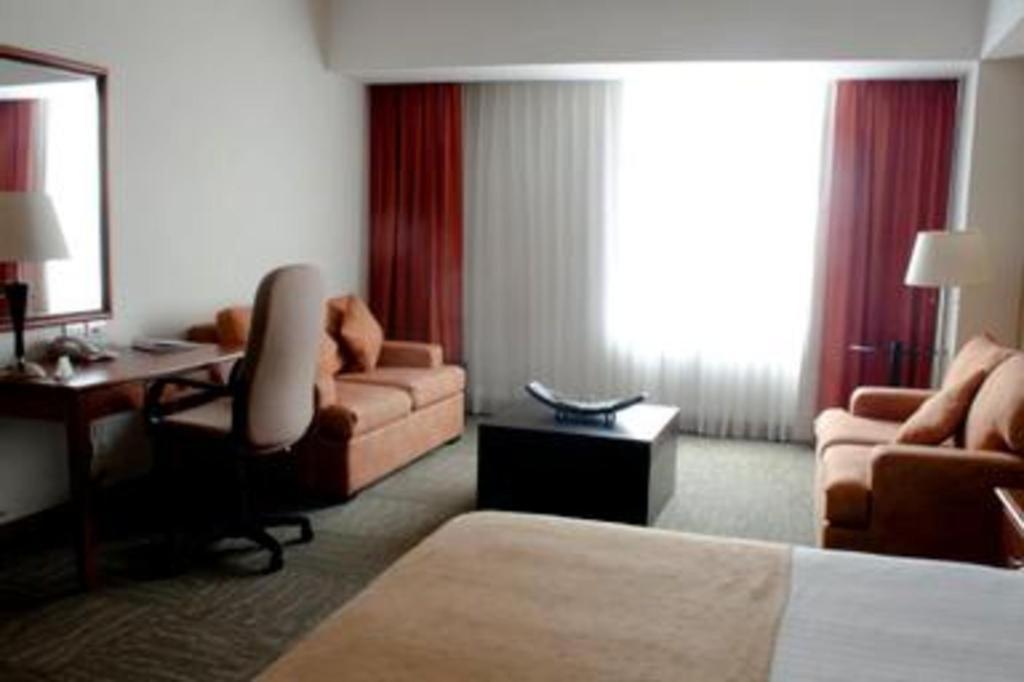 Holiday Inn Irapuato By Ihg Exterior photo