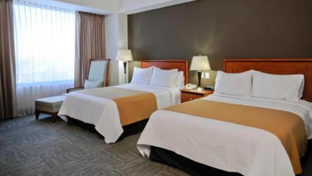 Holiday Inn Irapuato By Ihg Exterior photo